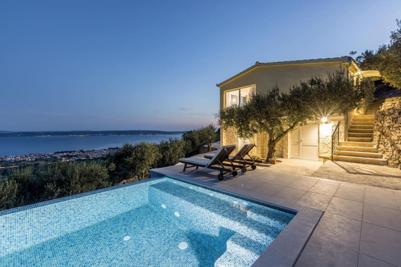 Dream Hill Villa *