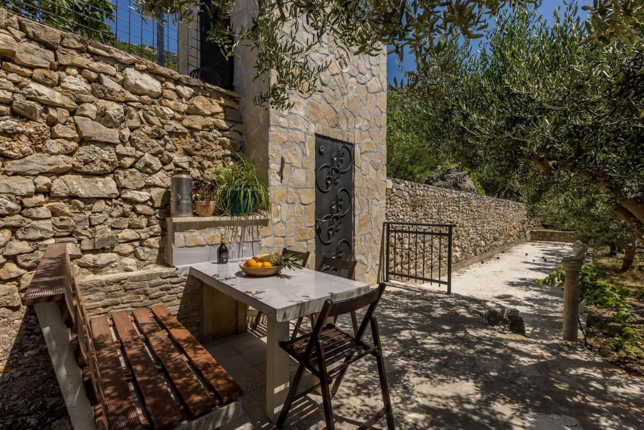 Villa Dream Hill Kastel Kambelovac